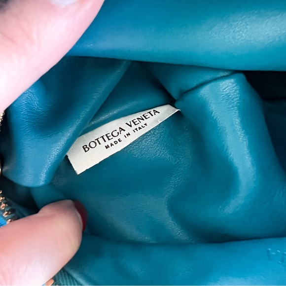 Bottega Veneta Mini Jodie Knotted Intrecciato Leather Shoulder Bag in Blue - Picture 15 of 17